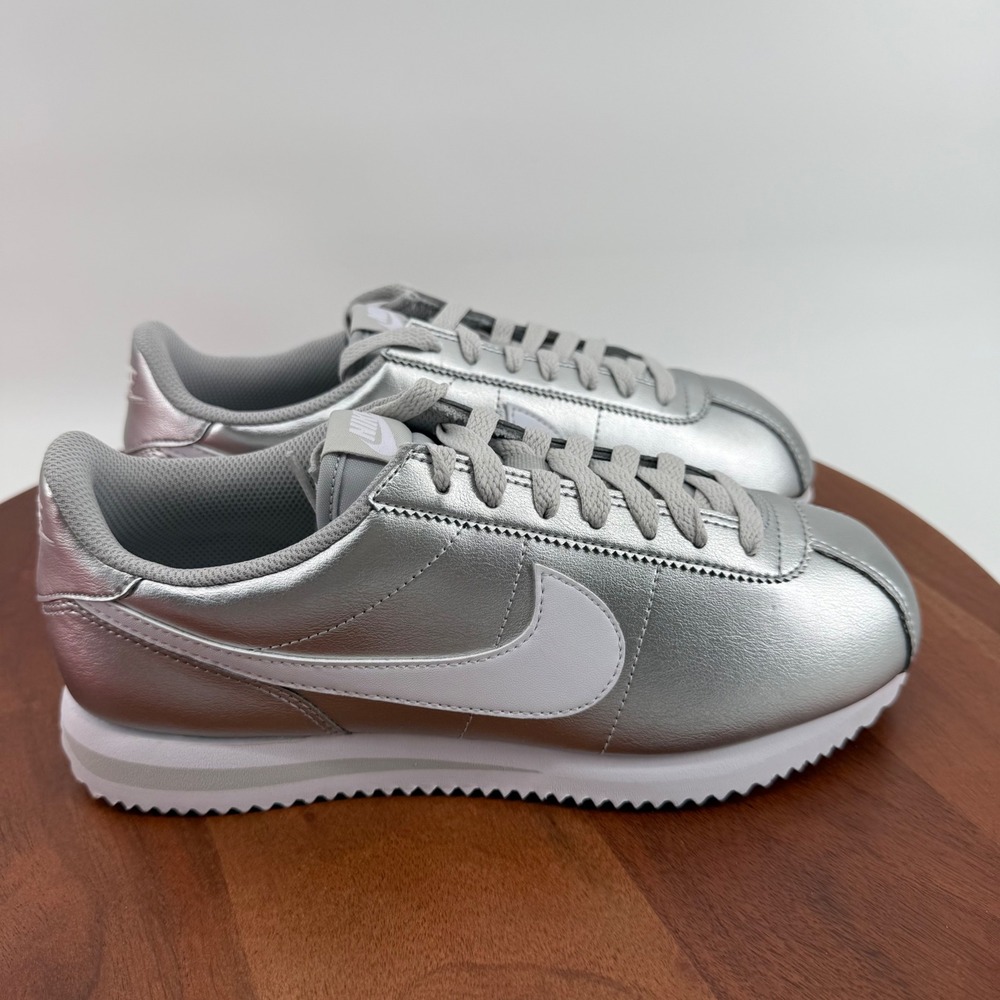 Nike Cortez Sneakers Retro‎ Y2K Metallic Silver White IR0042-001 Women's 8.5